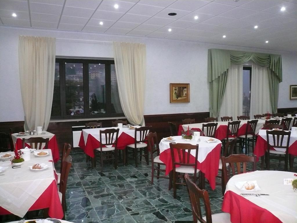 Albergo Belvedere Scanno Exterior photo